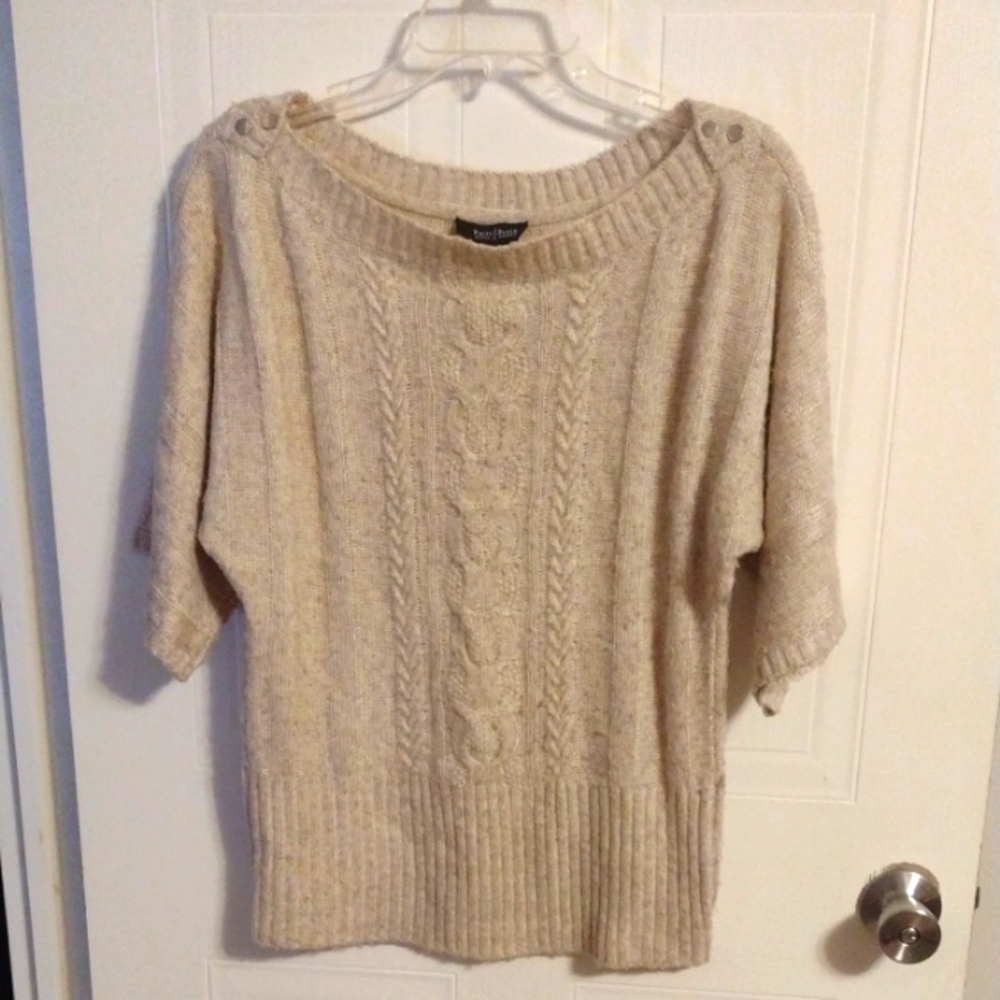 White House Black Market Cream Cable Knit Scoop Neck Sweater